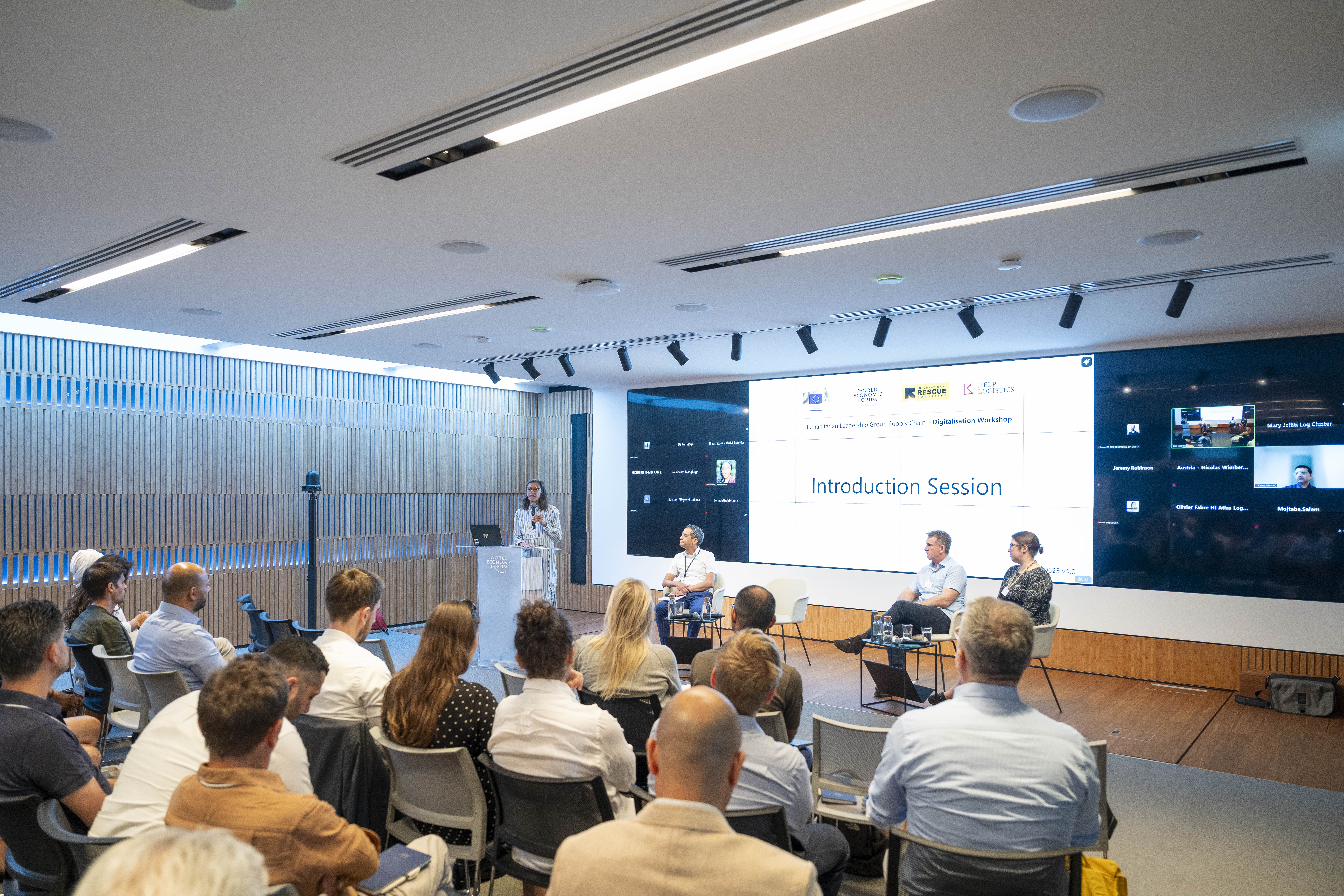 ©WEF Plenary session